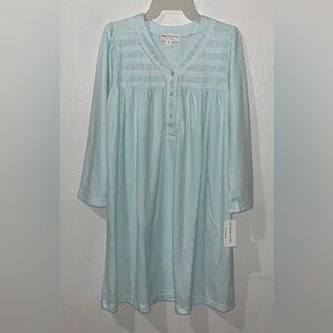 NWT Miss Elaine Embroidered Flowers Lace Buttons Aqua Nightgown Womens Petite M